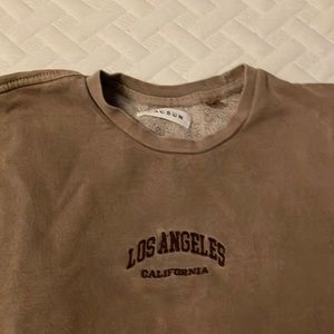 Brown LA California crewneck, medium size fluffy interior